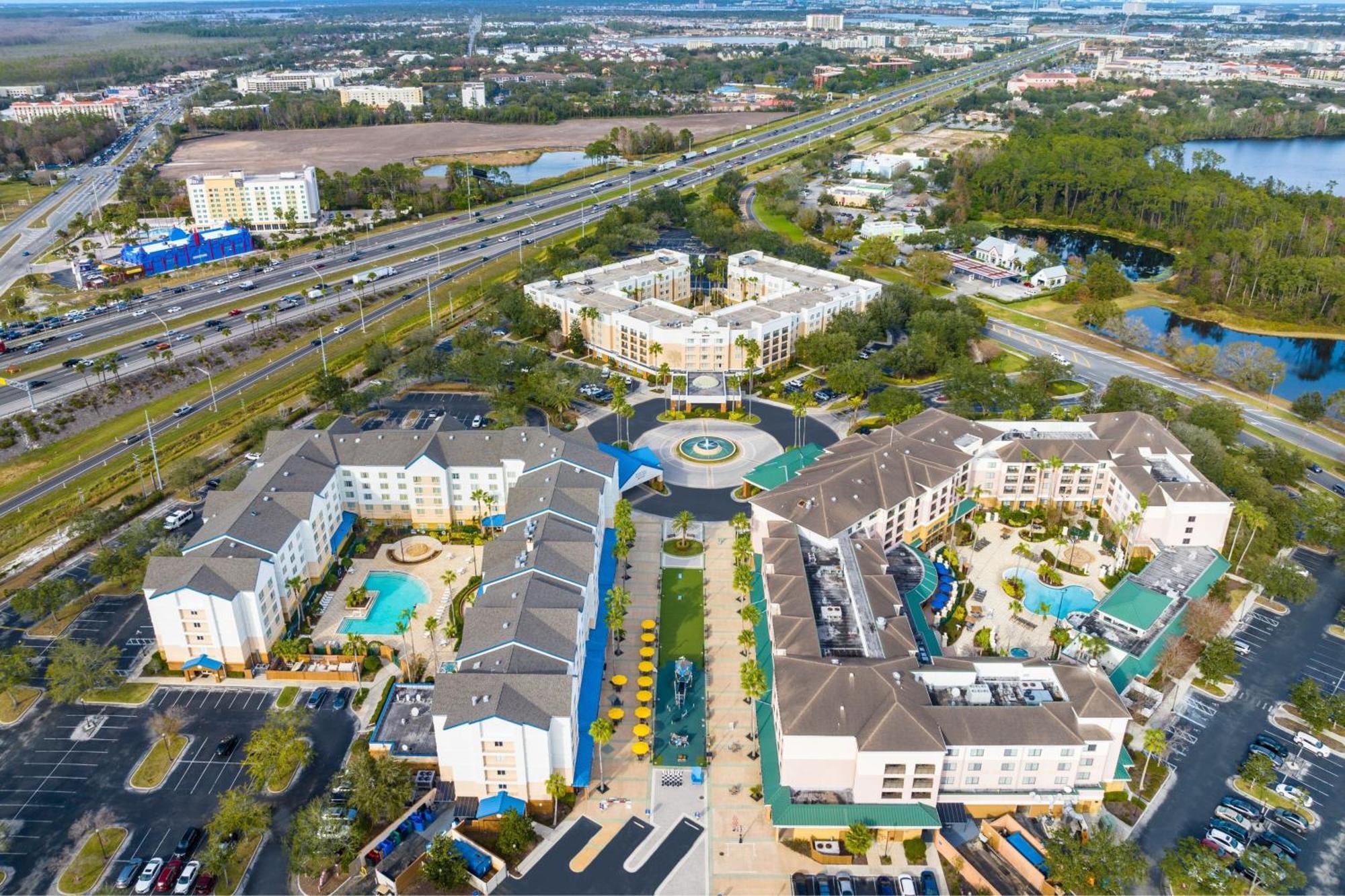 Courtyard By Marriott Orlando Lake Buena Vista In The Marriott Village Bagian luar foto