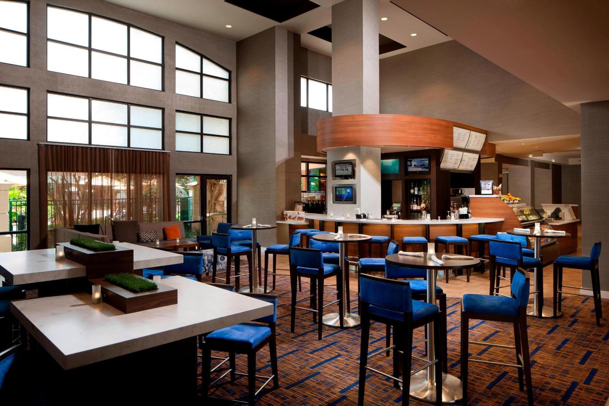 Courtyard By Marriott Orlando Lake Buena Vista In The Marriott Village Bagian luar foto